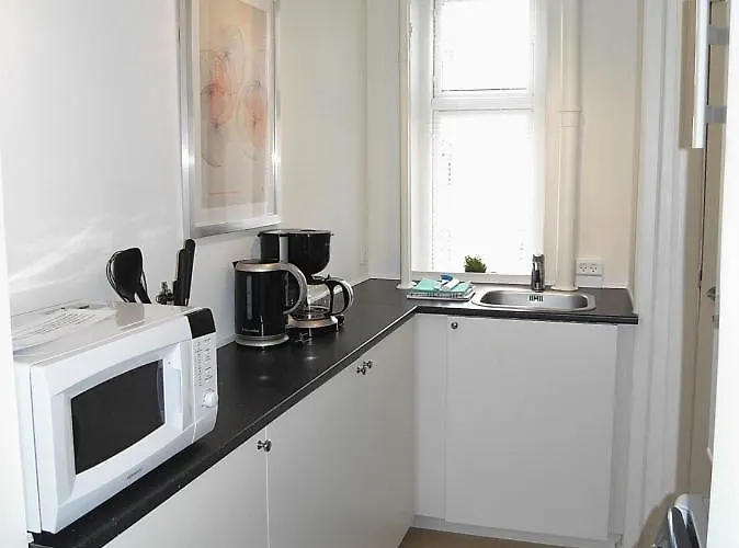 Cozy In Center Apartment